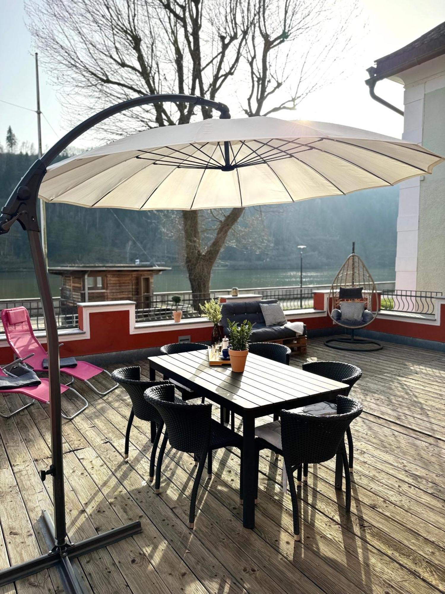 Terrassenwohnung Mit Donaublick 오베른첼 외부 사진